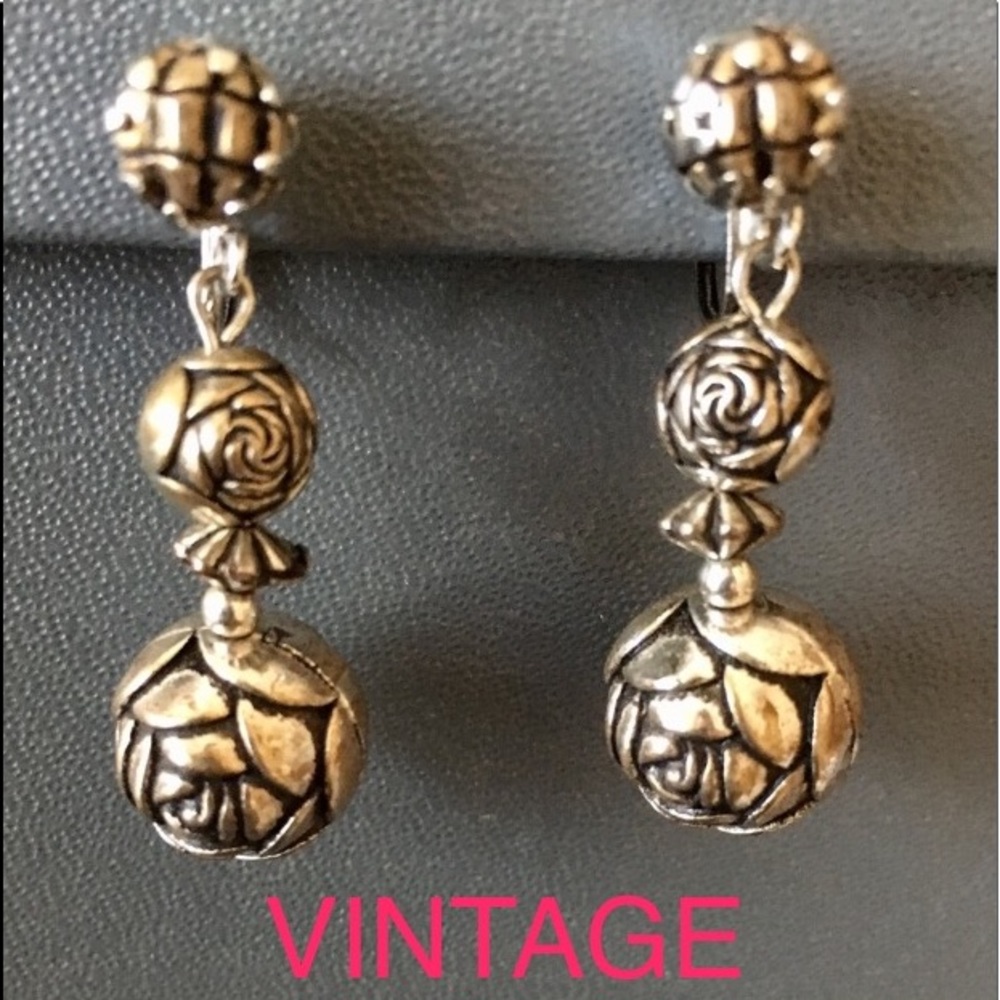 Vintage earrings silver color metal rose buds